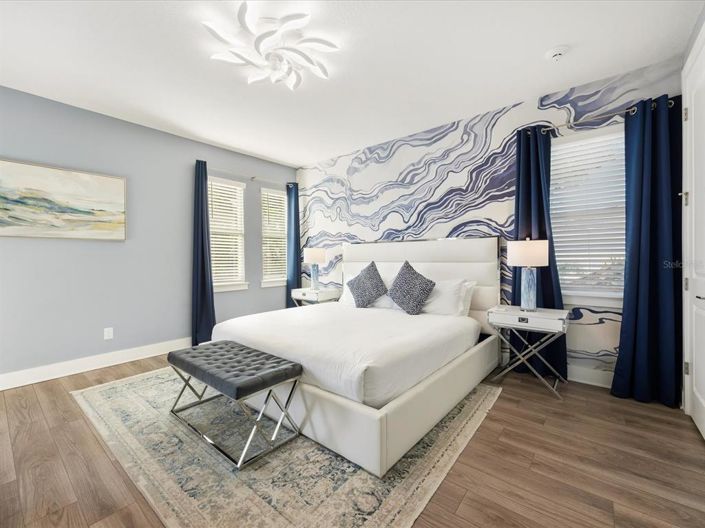 Image No.48-10 Bed Property for sale