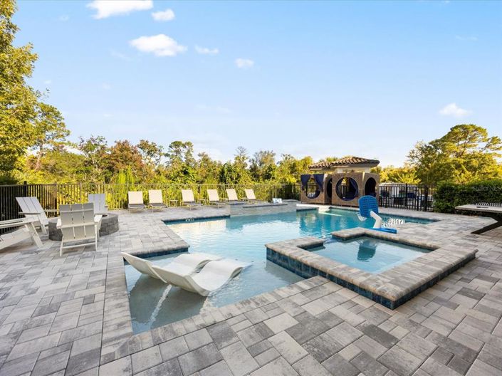 Image No.5-10 Bed Property for sale