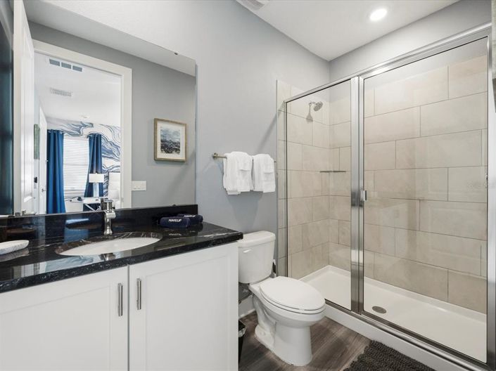 Image No.51-10 Bed Property for sale