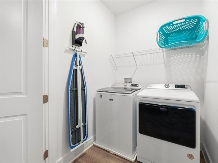 Image No.55-10 Bed Property for sale