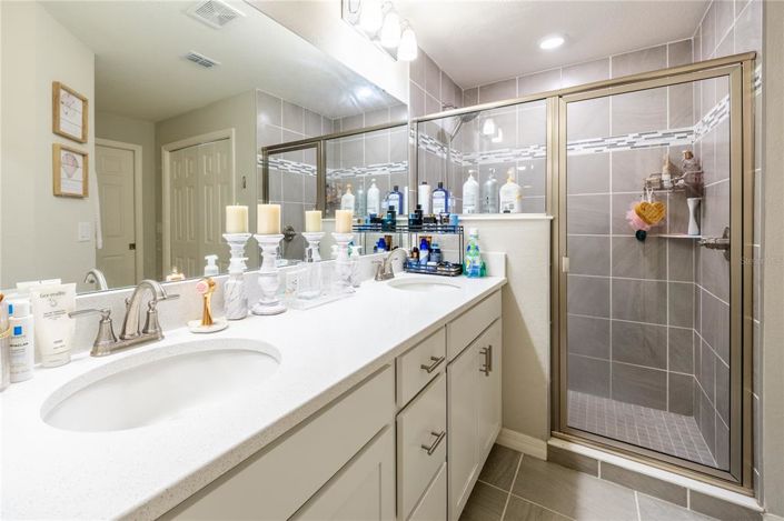 Image No.19-4 Bed Property for sale