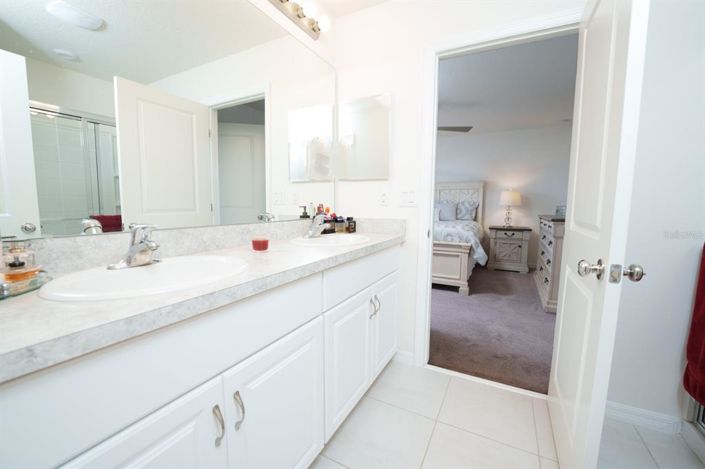 Image No.9-4 Bed Property for sale