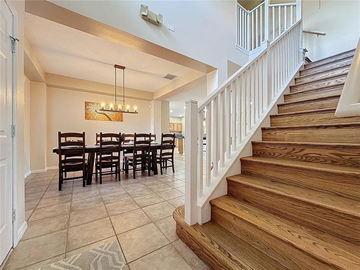 Image No.10-8 Bed Property for sale