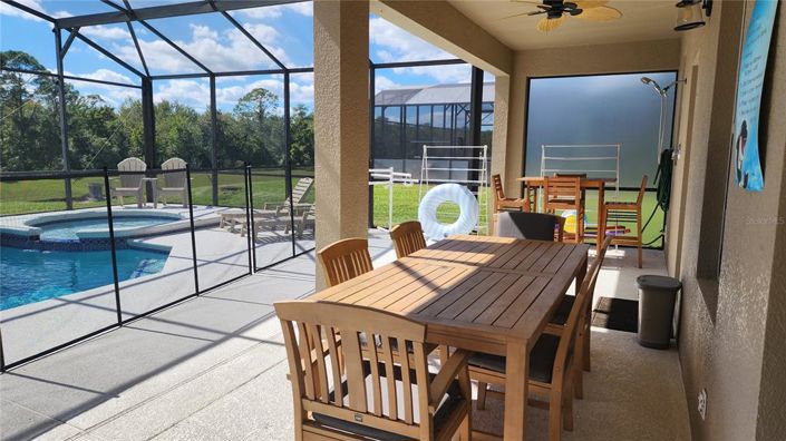 Image No.22-8 Bed Property for sale