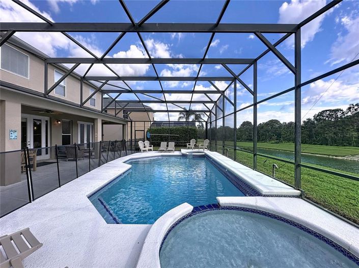 Image No.29-8 Bed Property for sale