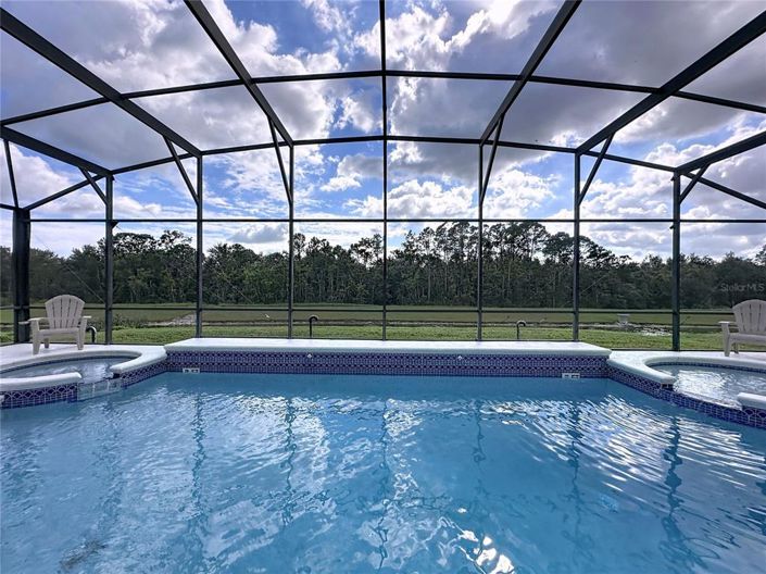 Image No.3-8 Bed Property for sale