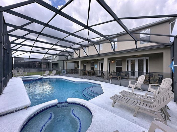 Image No.31-8 Bed Property for sale