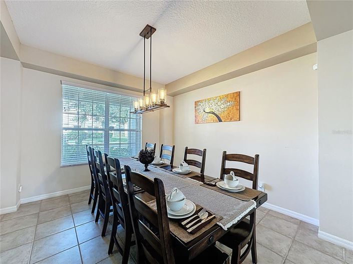 Image No.33-8 Bed Property for sale