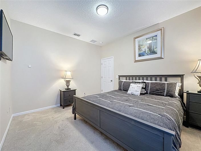 Image No.40-8 Bed Property for sale