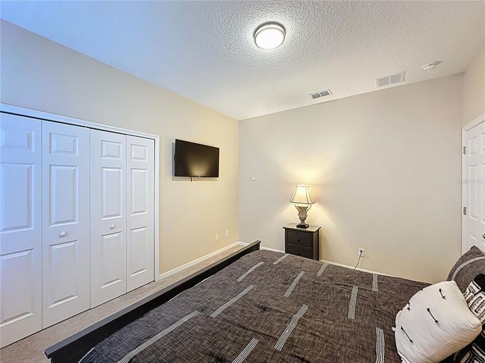 Image No.42-8 Bed Property for sale