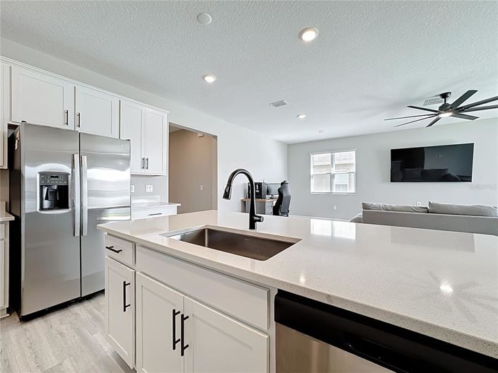 Image No.11-4 Bed Property for sale