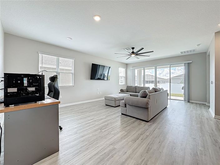 Image No.16-4 Bed Property for sale