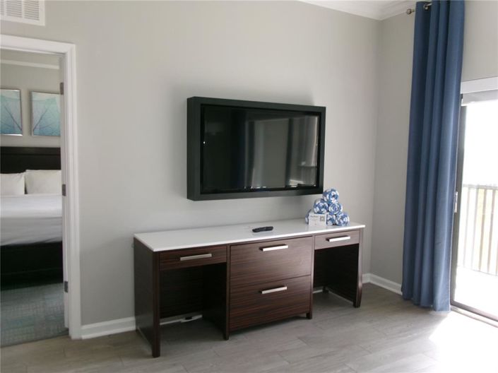 Image No.14-2 Bed Property for sale