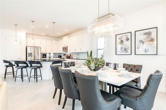 Image No.23-6 Bed Property for sale