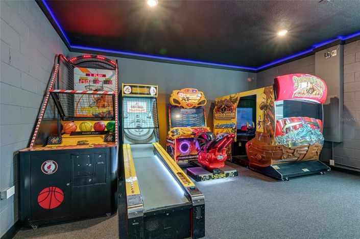 Image No.58-6 Bed Property for sale