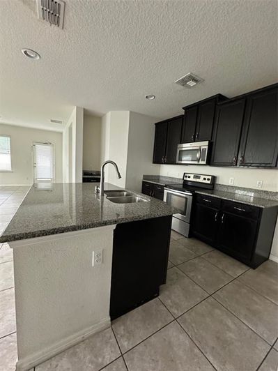 Image No.5-4 Bed Property for sale