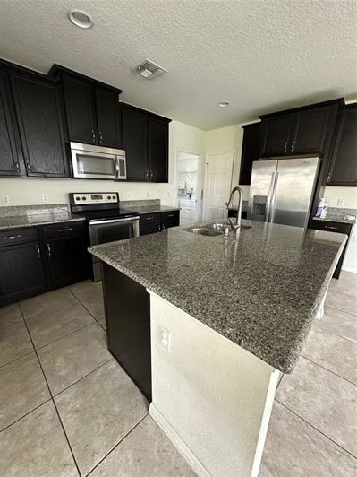 Image No.6-4 Bed Property for sale