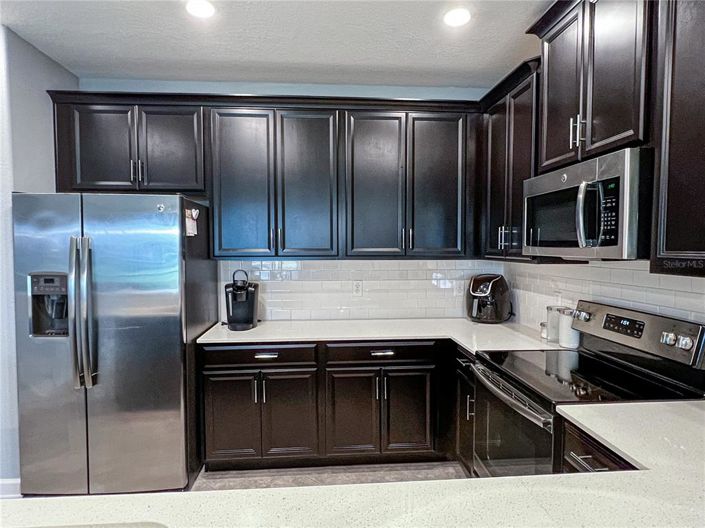 Image No.20-3 Bed Property for sale