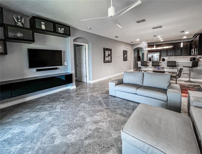 Image No.25-3 Bed Property for sale