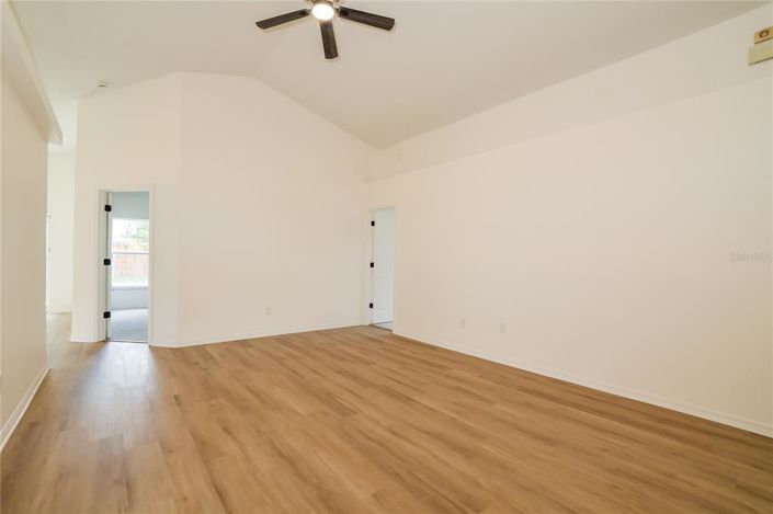 Image No.3-4 Bed Property for sale