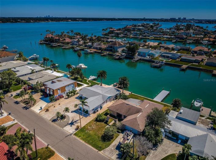 Image No.1-3 Bed Property for sale