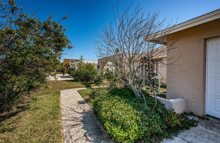 Image No.8-3 Bed Property for sale