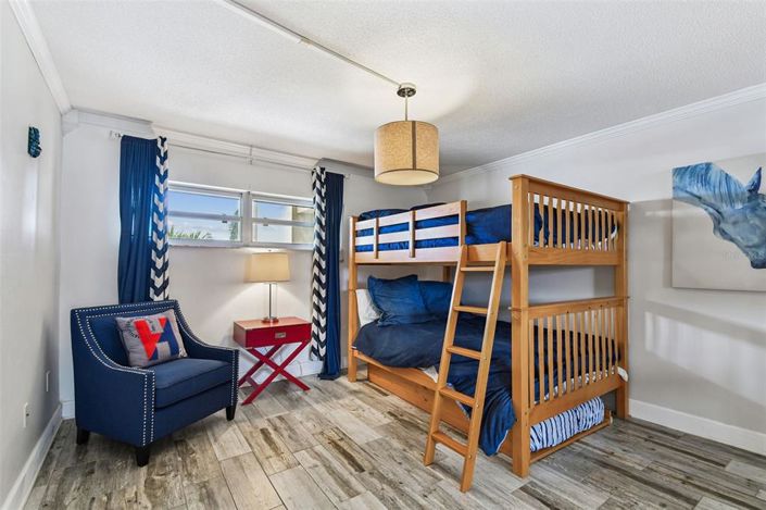 Image No.37-2 Bed Property for sale