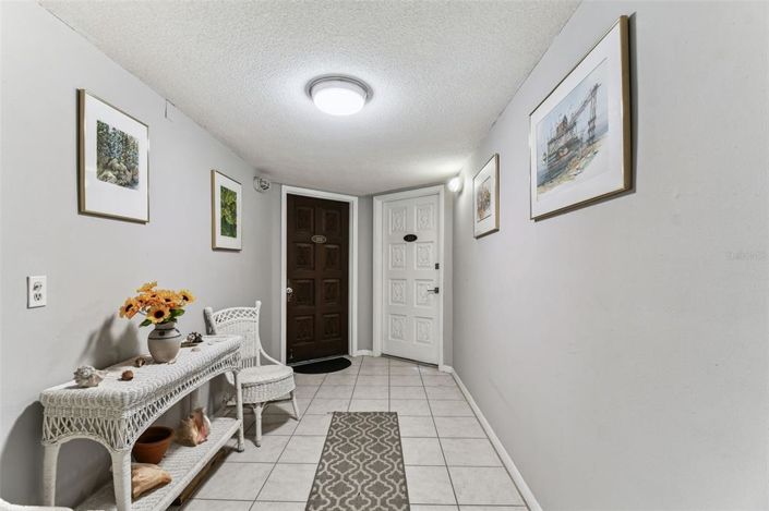 Image No.5-2 Bed Property for sale