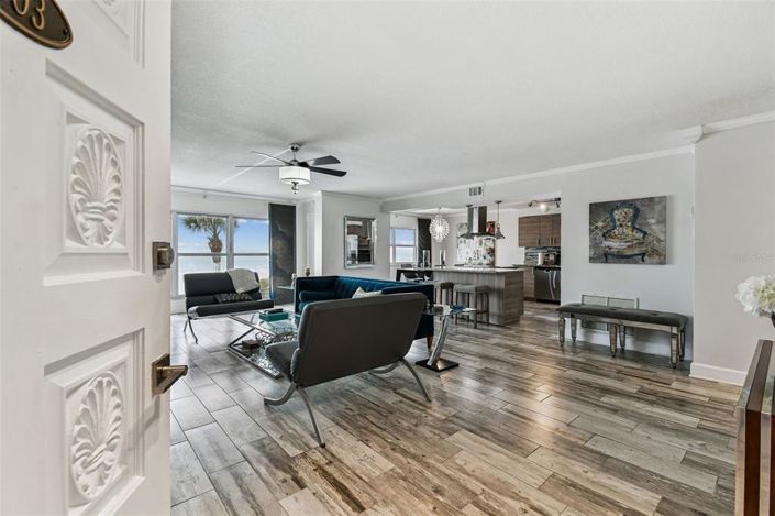 Image No.7-2 Bed Property for sale