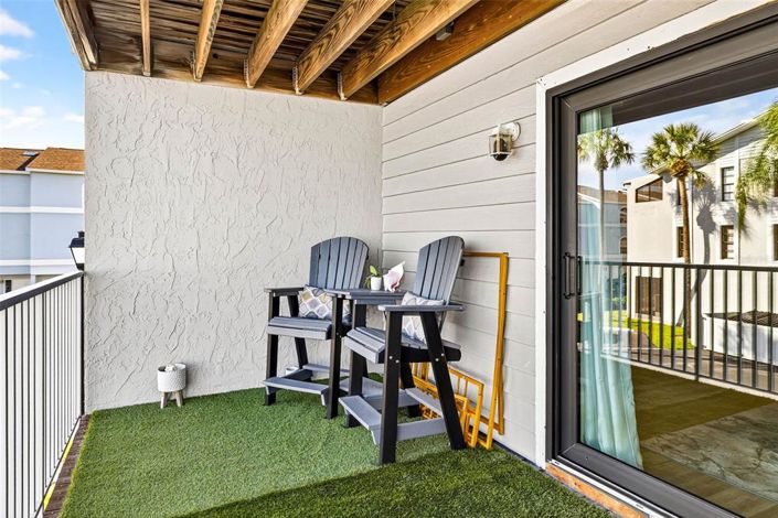 Image No.28-2 Bed Townhouse for sale