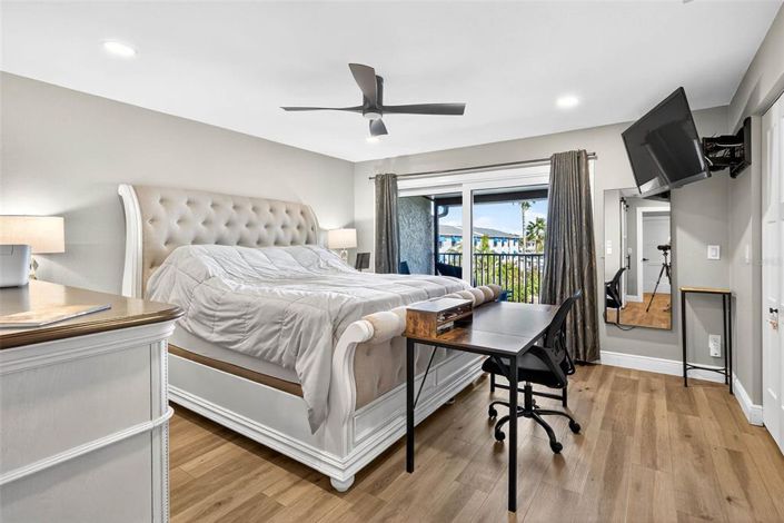 Image No.32-2 Bed Townhouse for sale