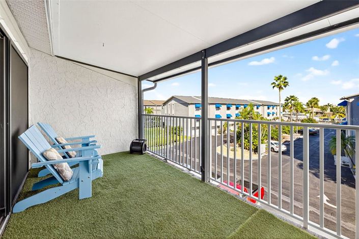 Image No.40-2 Bed Townhouse for sale