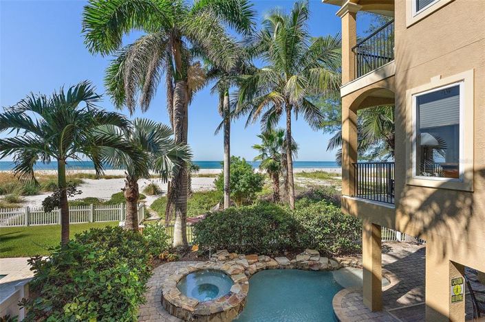 Image No.2-5 Bed Property for sale