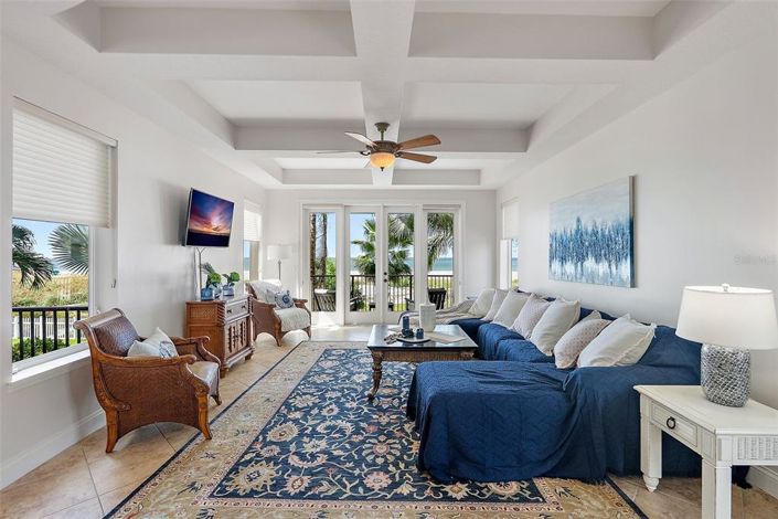 Image No.25-5 Bed Property for sale