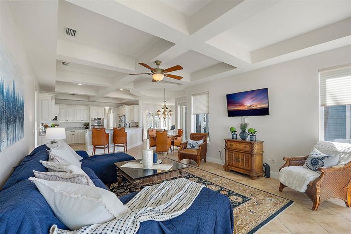 Image No.27-5 Bed Property for sale