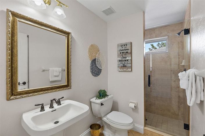 Image No.34-5 Bed Property for sale