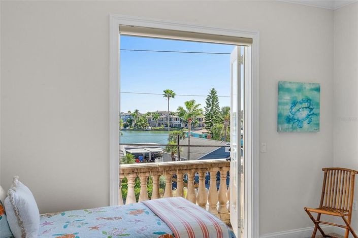 Image No.52-5 Bed Property for sale