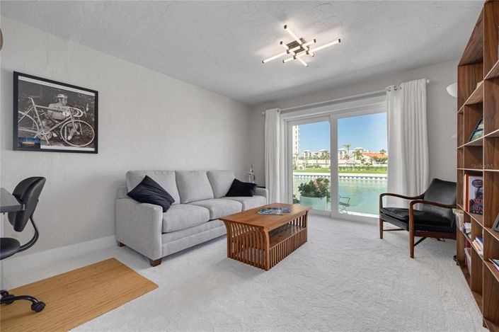 Image No.43-4 Bed Property for sale