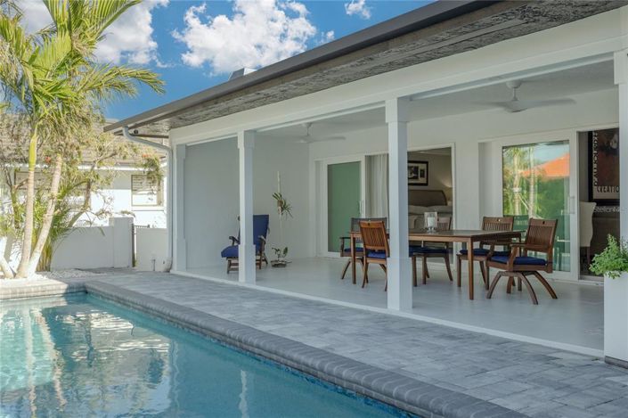 Image No.55-4 Bed Property for sale