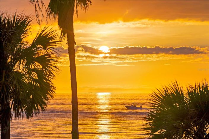 Image No.3-2 Bed Property for sale