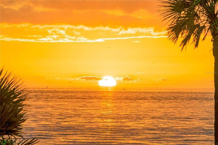 Image No.32-2 Bed Property for sale