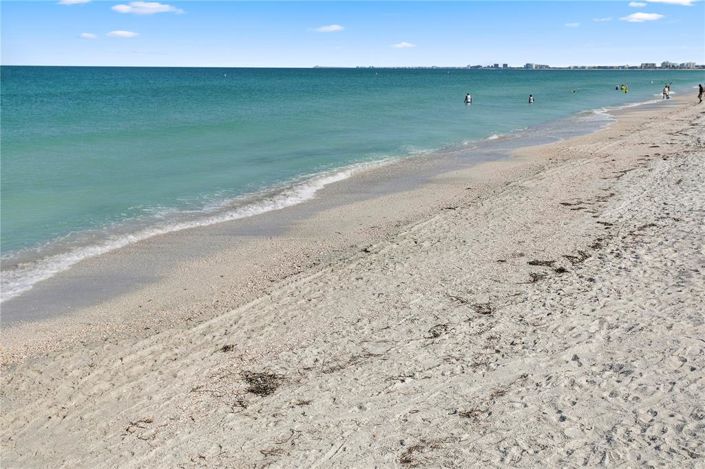 Image No.38-2 Bed Property for sale