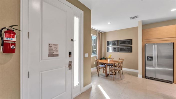 Image No.12-4 Bed Townhouse for sale