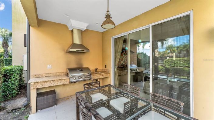 Image No.41-4 Bed Townhouse for sale