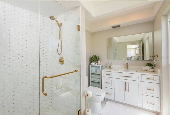 Image No.36-4 Bed Property for sale