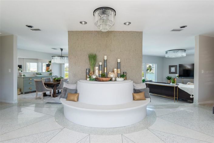 Image No.6-4 Bed Property for sale