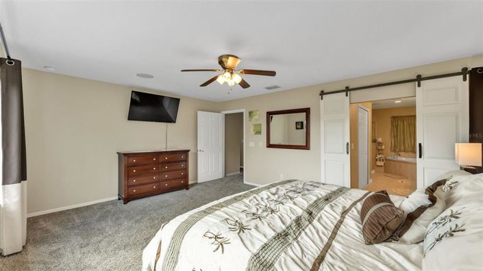 Image No.28-5 Bed Property for sale