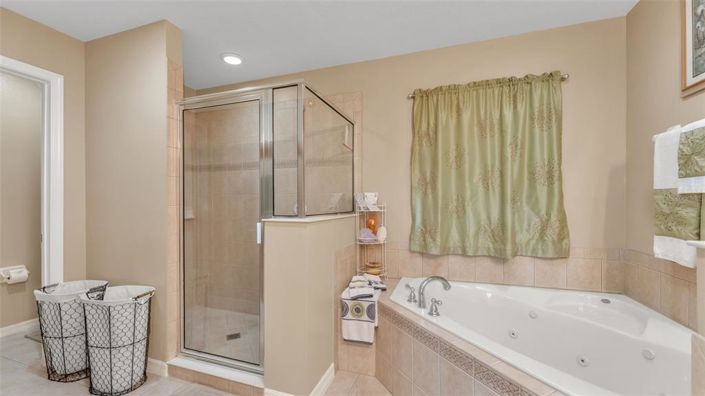 Image No.30-5 Bed Property for sale