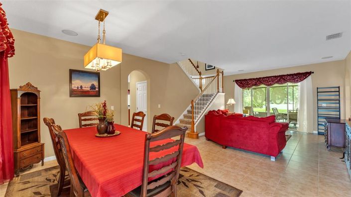 Image No.5-5 Bed Property for sale