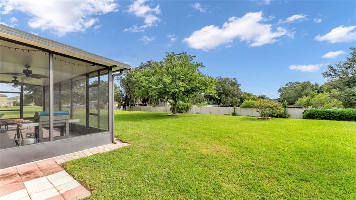 Image No.52-5 Bed Property for sale